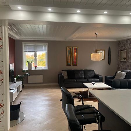Apartment Uddevalla Bohuslaen Bubbelbad מראה חיצוני תמונה