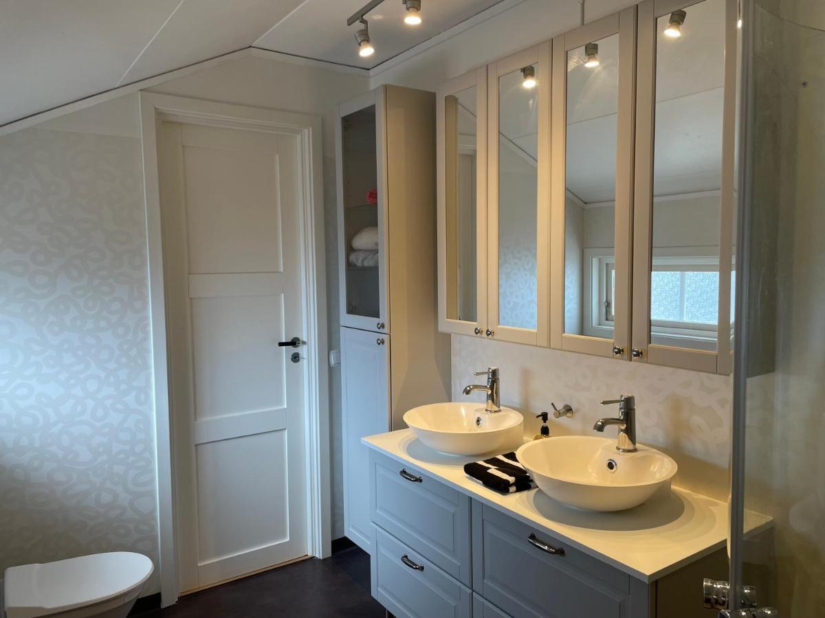 Apartment Uddevalla Bohuslaen Bubbelbad מראה חיצוני תמונה