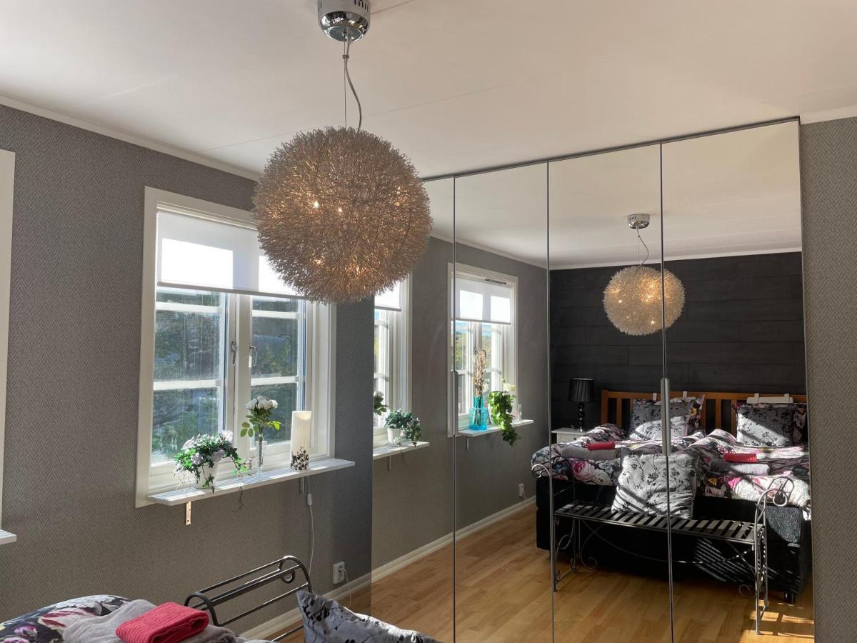 Apartment Uddevalla Bohuslaen Bubbelbad מראה חיצוני תמונה